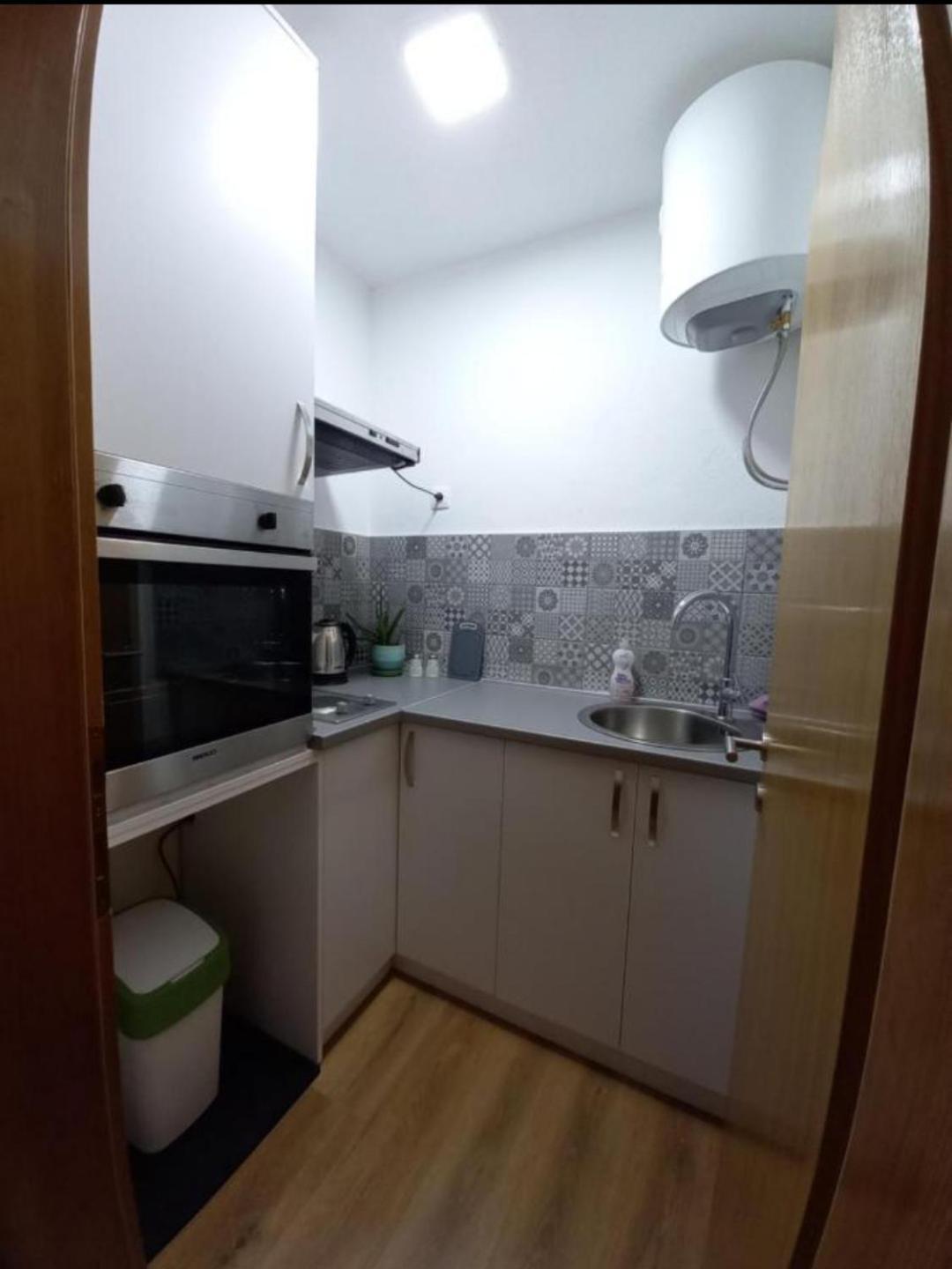 Luna Apartmani Мостар Номер фото